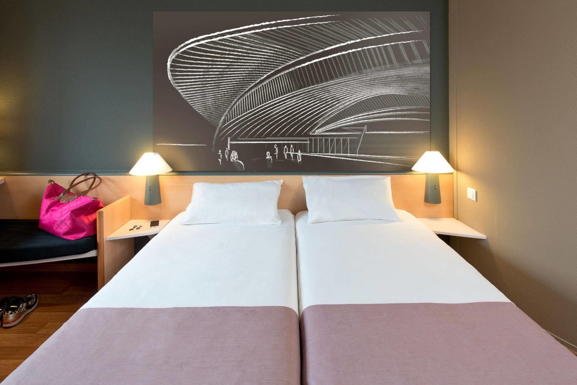Ibis Liege Seraing Boncelles Exterior foto